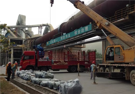 2015年3月22日封開基地2線節(jié)能電機到貨 2015年3月22日封開基地2線節(jié)能電機到貨